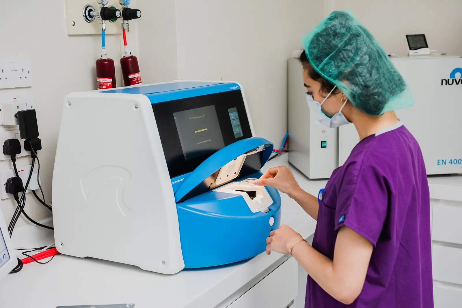 Vita Altera IVF embriyo inkübatöründe güvenli numune işlemi
